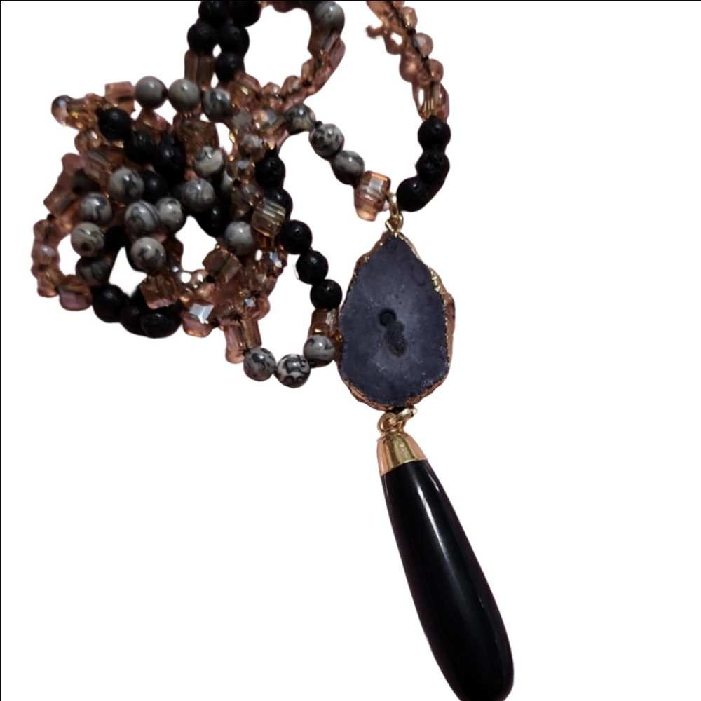 Elegant Black and Gold Pendant Necklace 34" - Picture 1 of 3